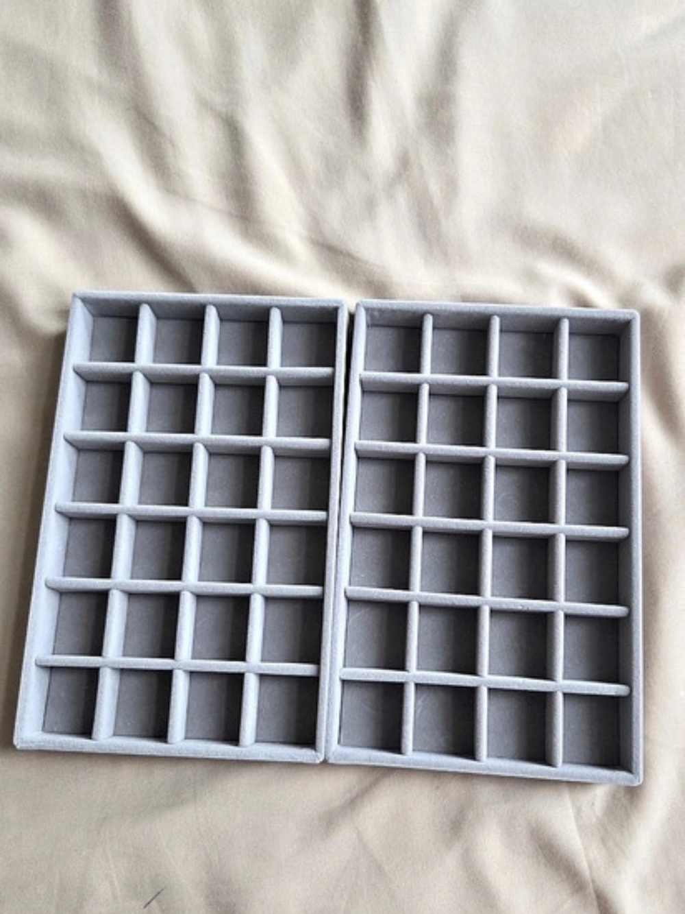 Gray Jewelry Organizer Set